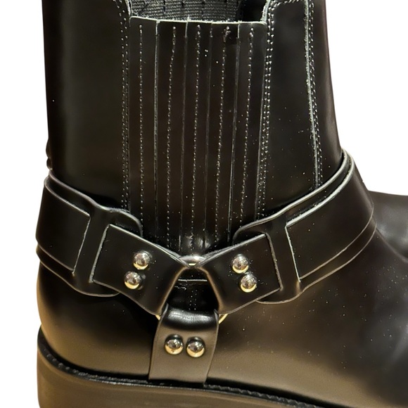 Marc Fisher Black Leather Womens Harness Square Toe Chelsea Boots 9.5 - Picture 8 of 13